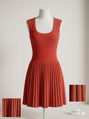 $3,800 ALAÏA Red Ribbed Knit Pleated Skater Mini Dress Size FR 36 / US S Small